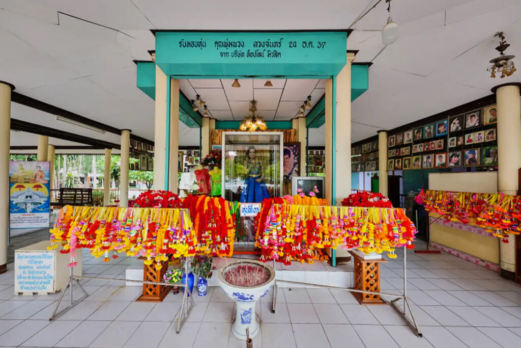วัดทับกระดาน สุพรรณบุรี
