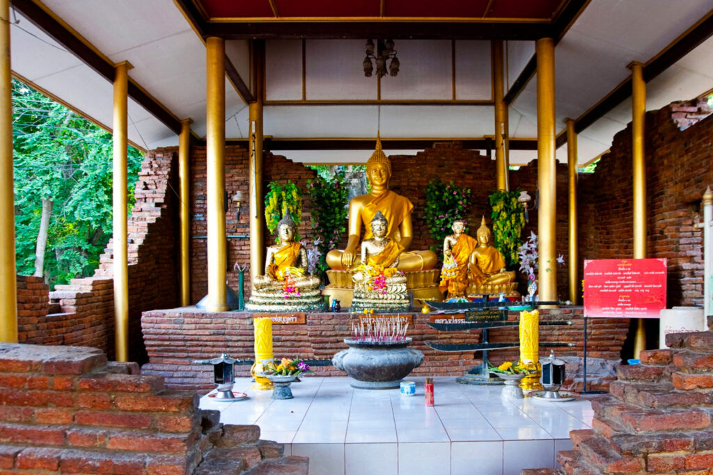 วัดโพธิ์เก้าต้น สิงห์บุรี 