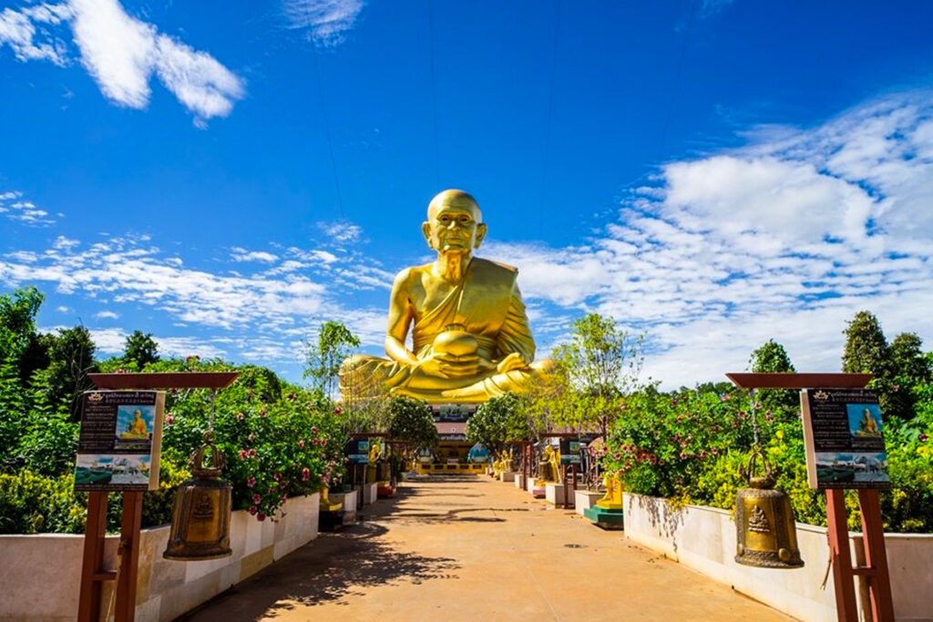 รูปหล่อพระเกจิชื่อดัง 3