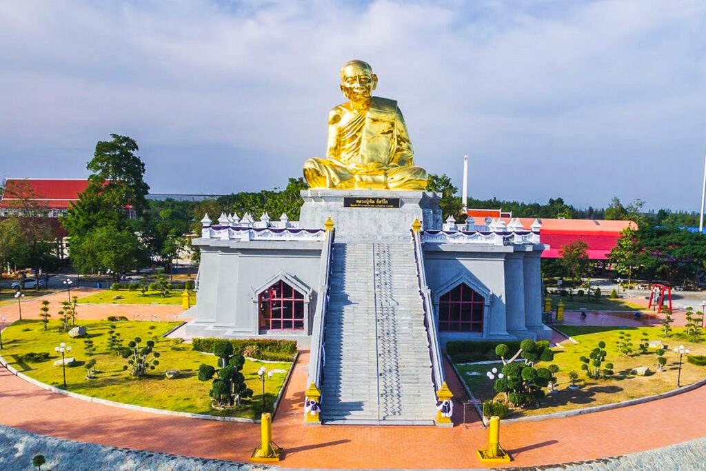 รูปหล่อพระเกจิชื่อดัง 5