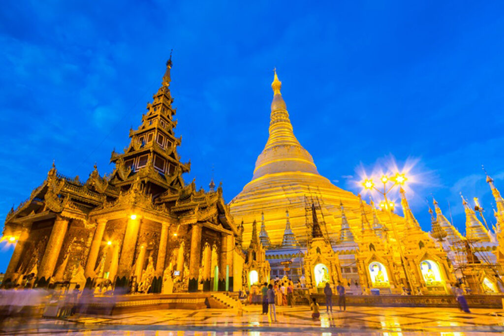 พระธาตุเจดีย์ชเวดากอง ประเทศพม่า