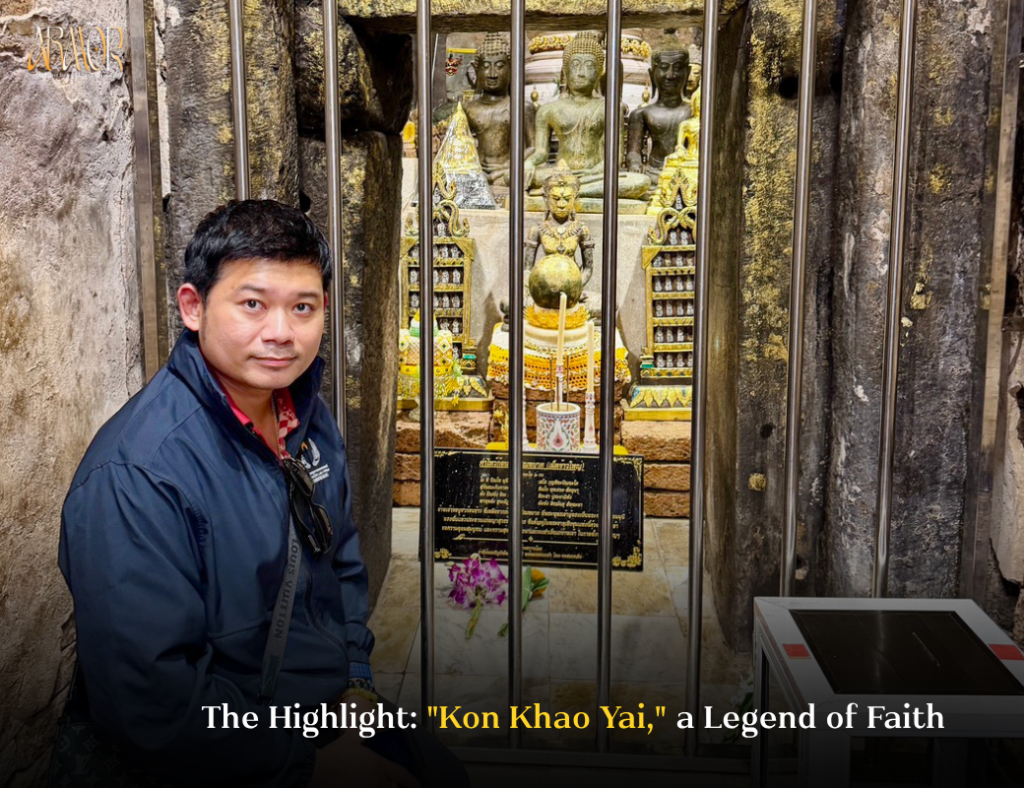 ARM'S ARMOR Visits Phra That Choeng Chum in Sakon Nakhon: Discover the Legend of the Province's Sacred Relic and Visit "Kon Khao Yai," a Sacred Site Rich in Local Beliefs ARMS ARMOR 3 6